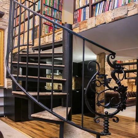 Secret Library Apartament Appartement